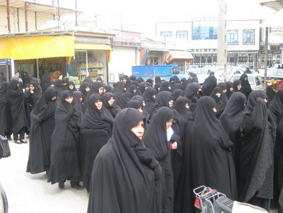 راهپیمایی نمازگزاران کبودراهنگ در محکومیت رژیم آل سعود