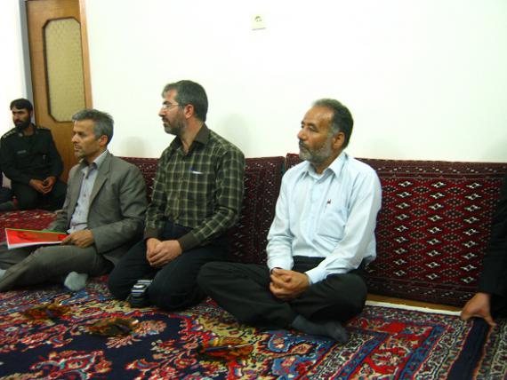 سردار حسین همدانی با خانواده شهید شاخص کبودراهنگ دیدار کرد + تصاویر