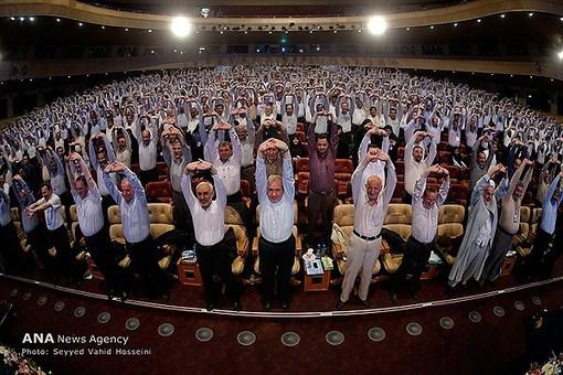 حرکات کششی وزرای دولت روحانی و احمدی‌نژاد +عکس 