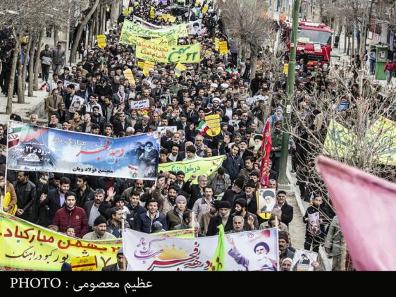 راهپیمایی 22 بهمن در کبودراهنگ