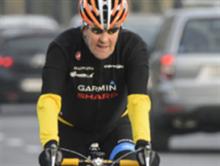 جان کری به دلیل درگیری با سران داعش زخمی شده است؛ نه دوچرخه‌سواری