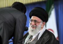 مبارزه با استکبار تعطیل پذیر نیست/ مسئولین، تشکلهای انقلابی را محدود نکنند/ کسانی که حوادث سال 88 را راه‌انداختند قابل اطمینان نیستند